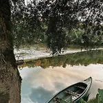 Luksuzni šator Vintage Tent At The Lovsin Estate Metlika