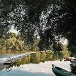 Vintage Tent At The Lovsin Estate