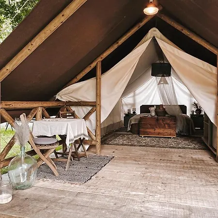 Luksuzni šator Vintage Tent At The Lovsin Estate