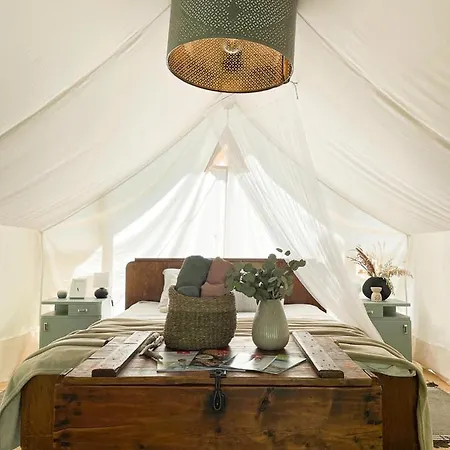 豪华帐篷 Vintage Tent At The Lovsin Estate *