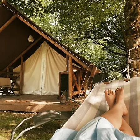 Οργανωμένο κάμπινγκ Vintage Tent At The Lovsin Estate