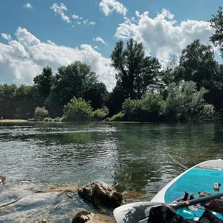 Luksuzni šator Vintage Tent At The Lovsin Estate Metlika