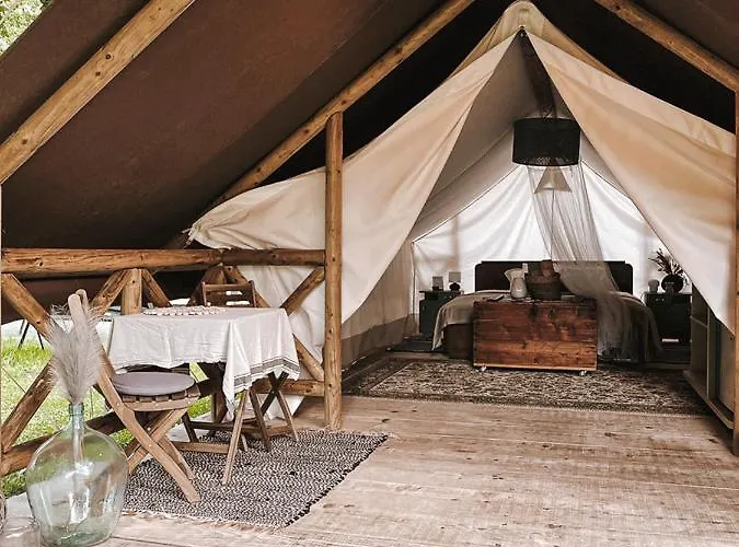Glamping Vintage Tent At The Lovsin Estate