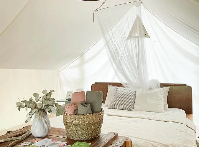 Vintage Tent At The Lovsin Estate Glamping