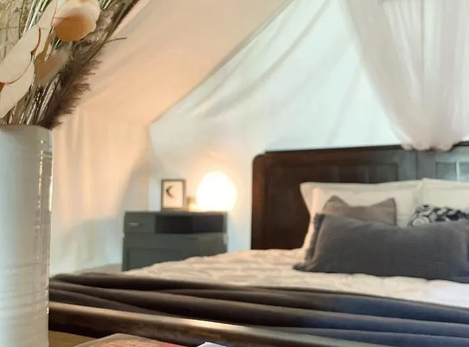 Vintage Tent At The Lovsin Estate Luxe tent Metlika