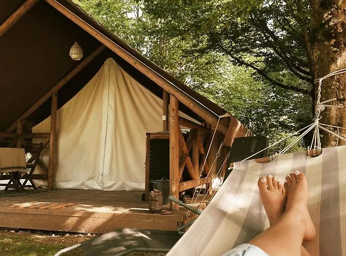 Glamping Vintage Tent At The Lovsin Estate