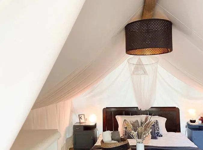 Vintage Tent At The Lovsin Estate *