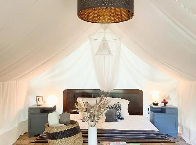 Glamping Vintage Tent At The Lovsin Estate *