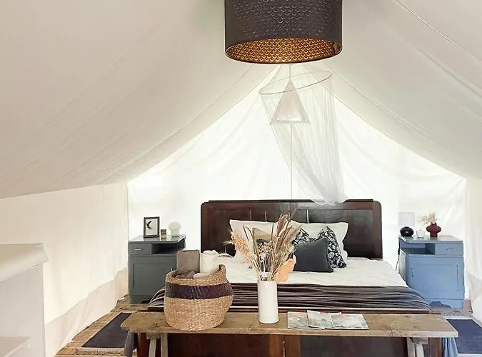 Vintage Tent At The Lovsin Estate Glamping *