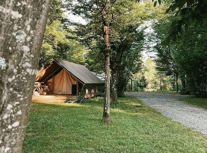 Vintage Tent At The Lovsin Estate *
