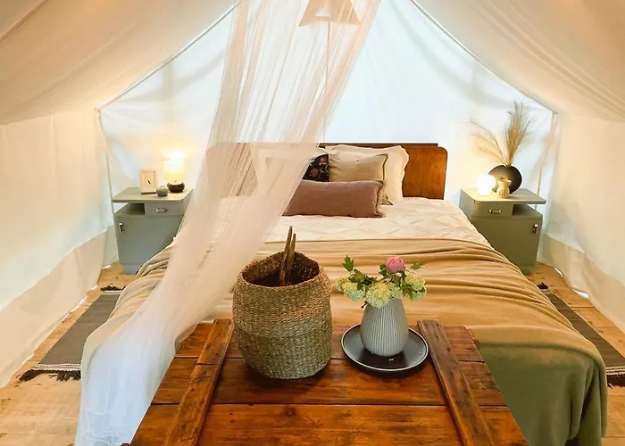 Vintage Tent At The Lovsin Estate Glamping