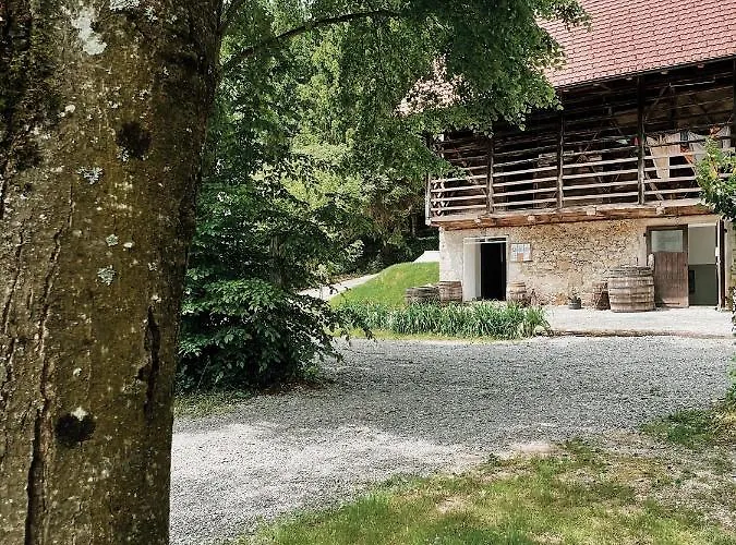 Glamping Vintage Tent At The Lovsin Estate *