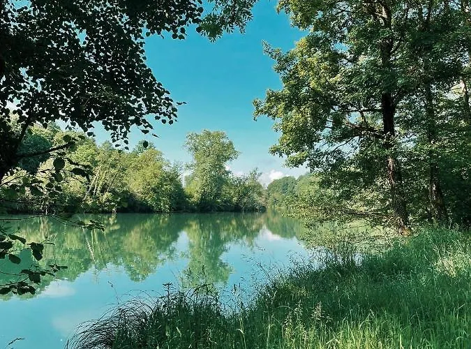 Vintage Tent At The Lovsin Estate Glamping *