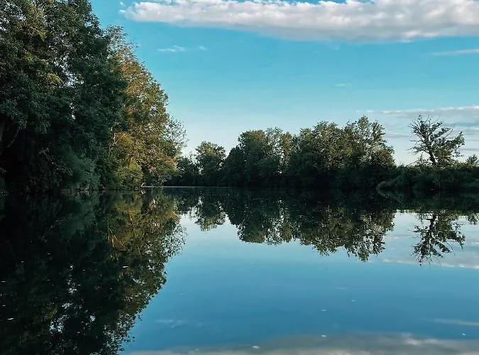 Glamping Vintage Tent At The Lovsin Estate